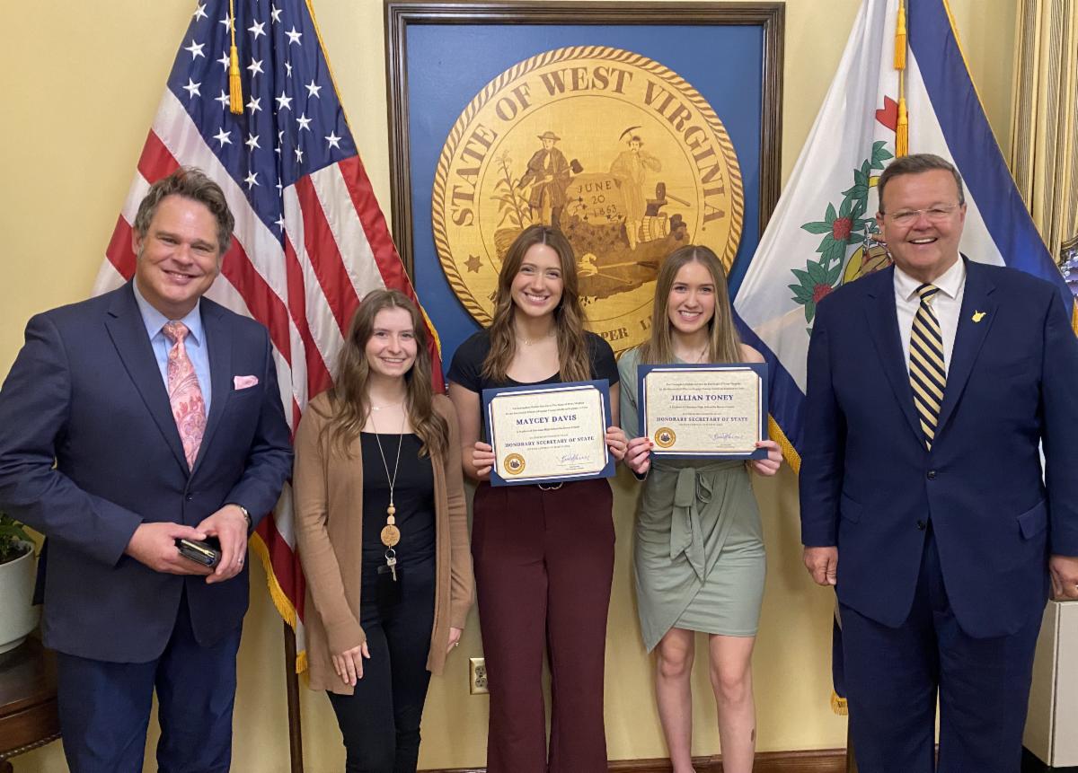 Honorary Secretaries of State Maycey Davis and Jillian Toney at the State Capitol